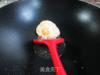 黑木耳黄豆烧鸡蛋步骤2