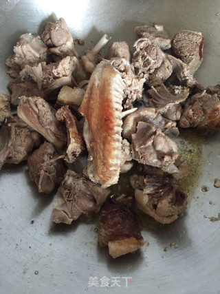 红酒焖鸭步骤5