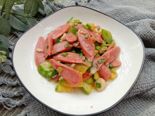嫩南瓜炒火腿肠步骤8