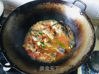 番茄炖鲫鱼步骤6