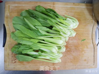 蚝油香菇青菜！经典家常宴客菜步骤2