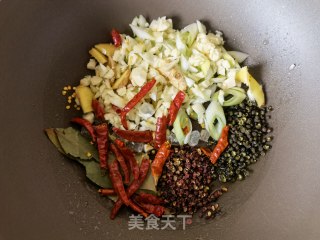 十三香麻辣龙虾尾步骤4