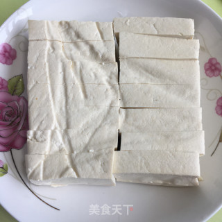 虾仁粉丝煲豆腐步骤1