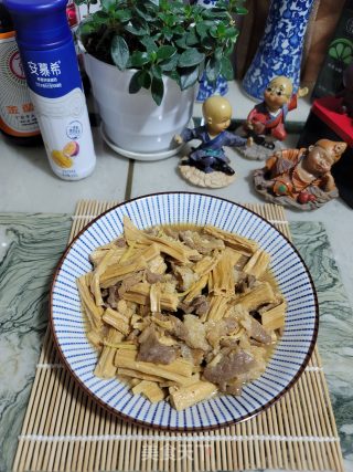 猪肉焖腐竹步骤11