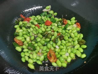 辣椒炒毛豆步骤5