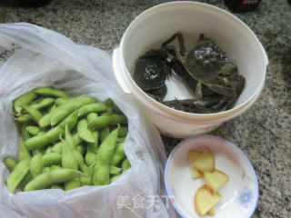 毛豆炒六月黄步骤1