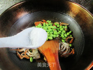 毛豆炒六月黄步骤11