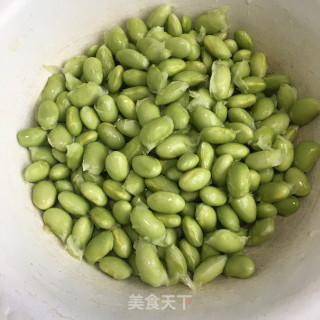 五花肉炒毛豆萝卜干步骤2