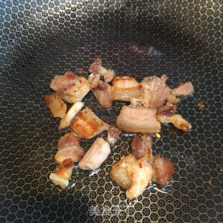 五花肉炒毛豆萝卜干步骤5