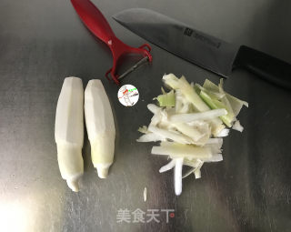 清炒茭白步骤2