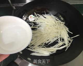 清炒茭白步骤8