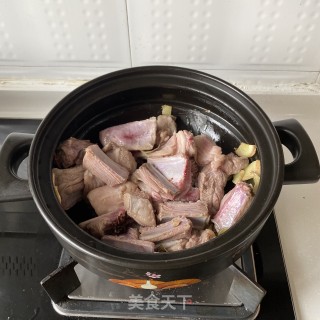 白萝卜烧羊肉步骤1