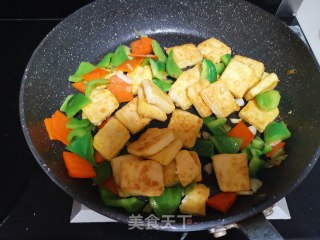 红烧鸡蛋豆腐步骤6