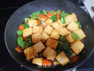 红烧鸡蛋豆腐步骤8