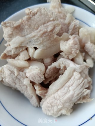 猪肉炒西芹步骤7