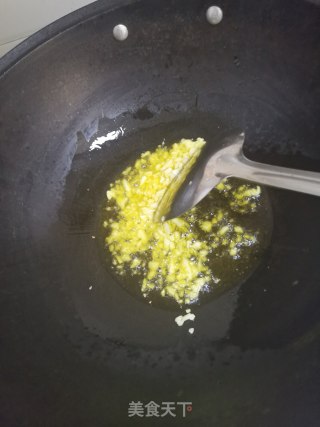 蒜末炒茼蒿步骤3