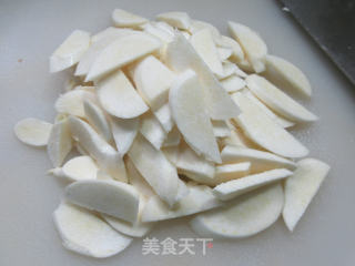 六月黄炒茭白步骤3