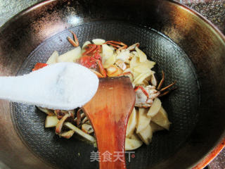 六月黄炒茭白步骤12
