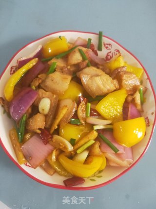 菜椒洋葱炒五花肉步骤6