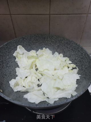 清炒手撕包菜步骤4