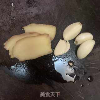 油豆腐焖五花肉步骤2
