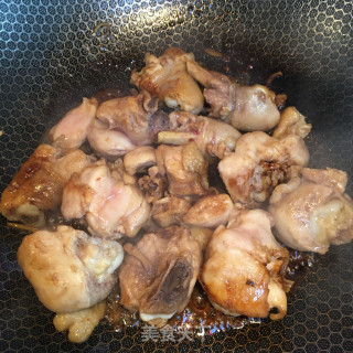 菌菇烧鸡腿步骤8