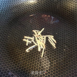 菌菇烧鸡腿步骤7
