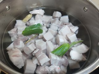 五花肉焖小土豆步骤2