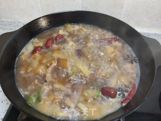 五花肉焖小土豆步骤15