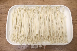 蒸牛肉豆腐金针菇步骤5