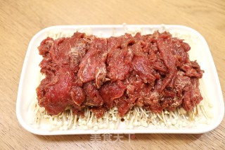 蒸牛肉豆腐金针菇步骤9
