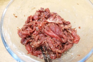 蒸牛肉豆腐金针菇步骤8