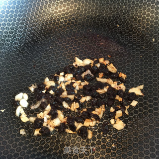 豆豉炒苦瓜步骤5