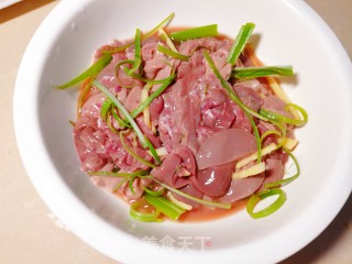 葱椒腰花步骤5