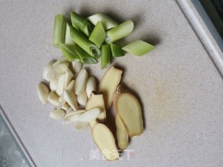 酱烧鲈鱼步骤7