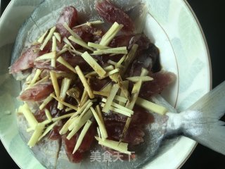 腊味金昌鱼步骤2
