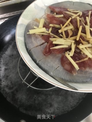 腊味金昌鱼步骤3