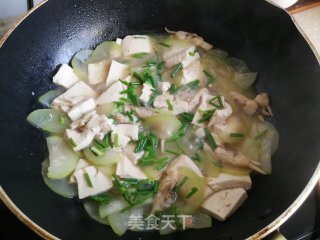 蛏子蒲瓜烧豆腐步骤7