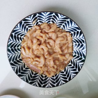 鸡胸肉炒辣椒步骤3
