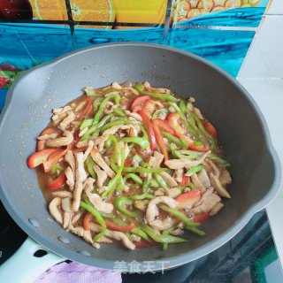 鸡胸肉炒辣椒步骤12