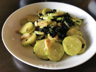 紫苏炒黄瓜步骤8