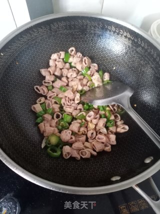 青椒炒粉肠步骤8
