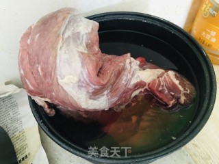 牛肉焖萝卜步骤1
