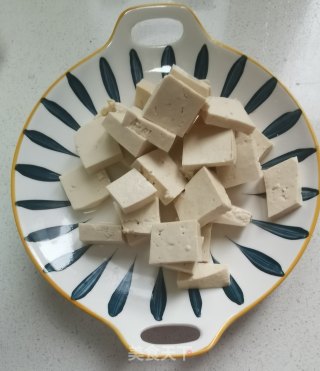 西红柿青菜炒豆腐步骤1