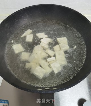 西红柿青菜炒豆腐步骤2