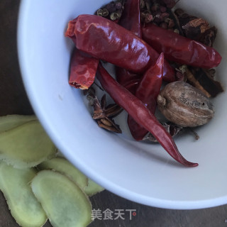 鹿茸菇炖鸡块步骤3