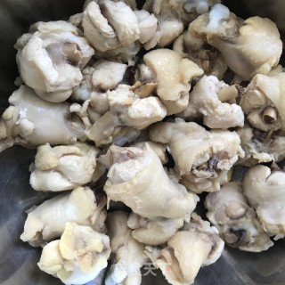 鹿茸菇炖鸡块步骤5