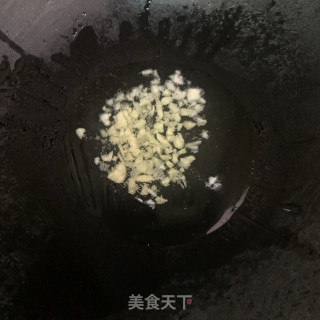 黄豆酱炒白茄瓜步骤4