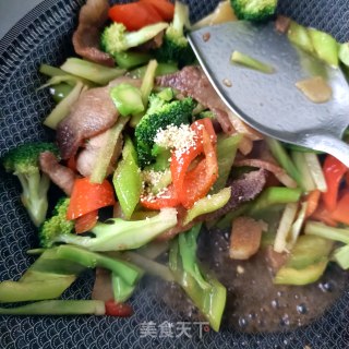 尖椒炒西兰花步骤15