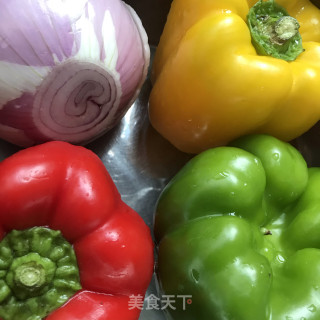 彩椒洋葱炒蛋步骤1